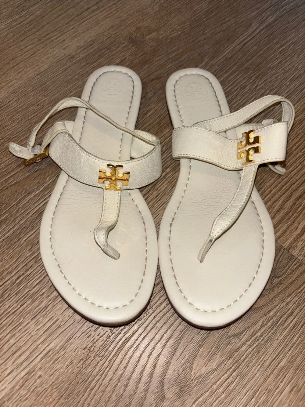 Tory Burch Leather Thong Sandals Logo size 8 cream off white gold